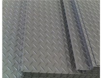 太原花紋板安裝及其應(yīng)注意的幾個(gè)關(guān)鍵問題？山西利鵬偉業(yè)為你分析